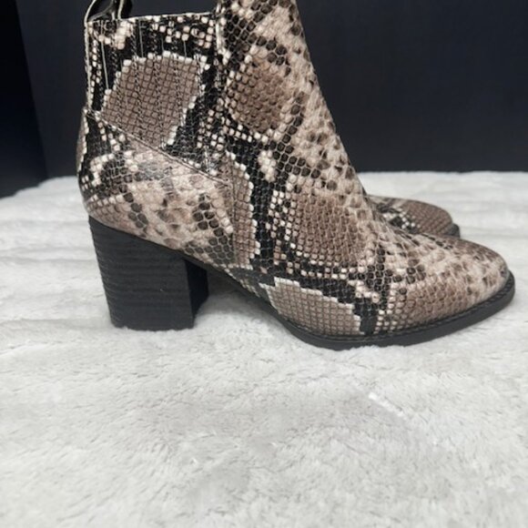 Blondo Waterproof Ankle Boots With Heel Zip Closure Size 8 - Picture 8 of 11